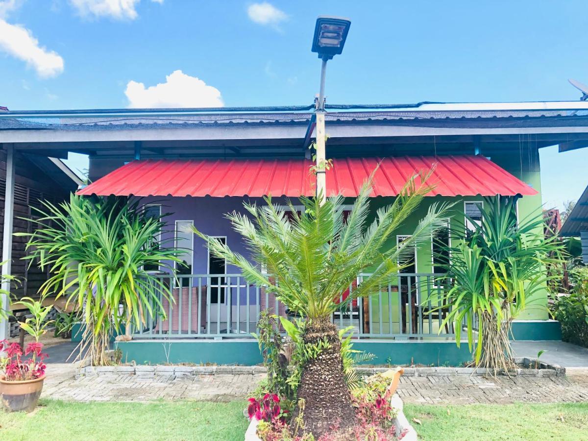 Wan'S Roomstay Langkawi Pantai Cenang  Luaran gambar