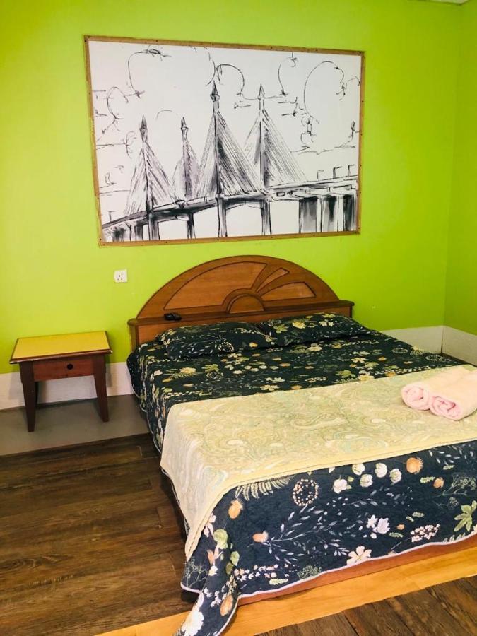 Wan'S Roomstay Langkawi Pantai Cenang  Luaran gambar